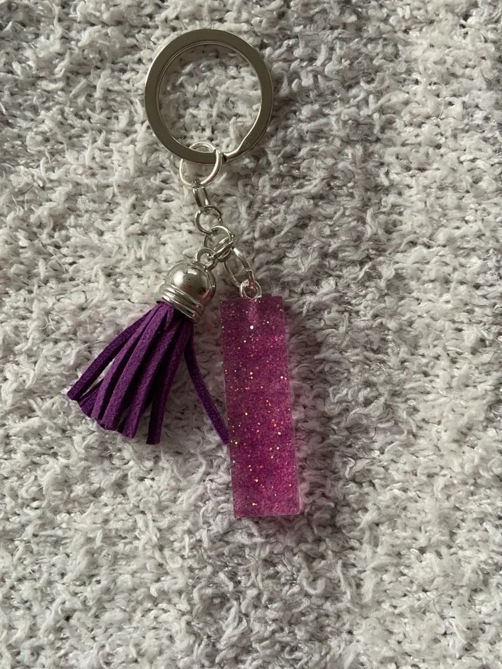 Glitter Tassel Keychain - Women's Accessory